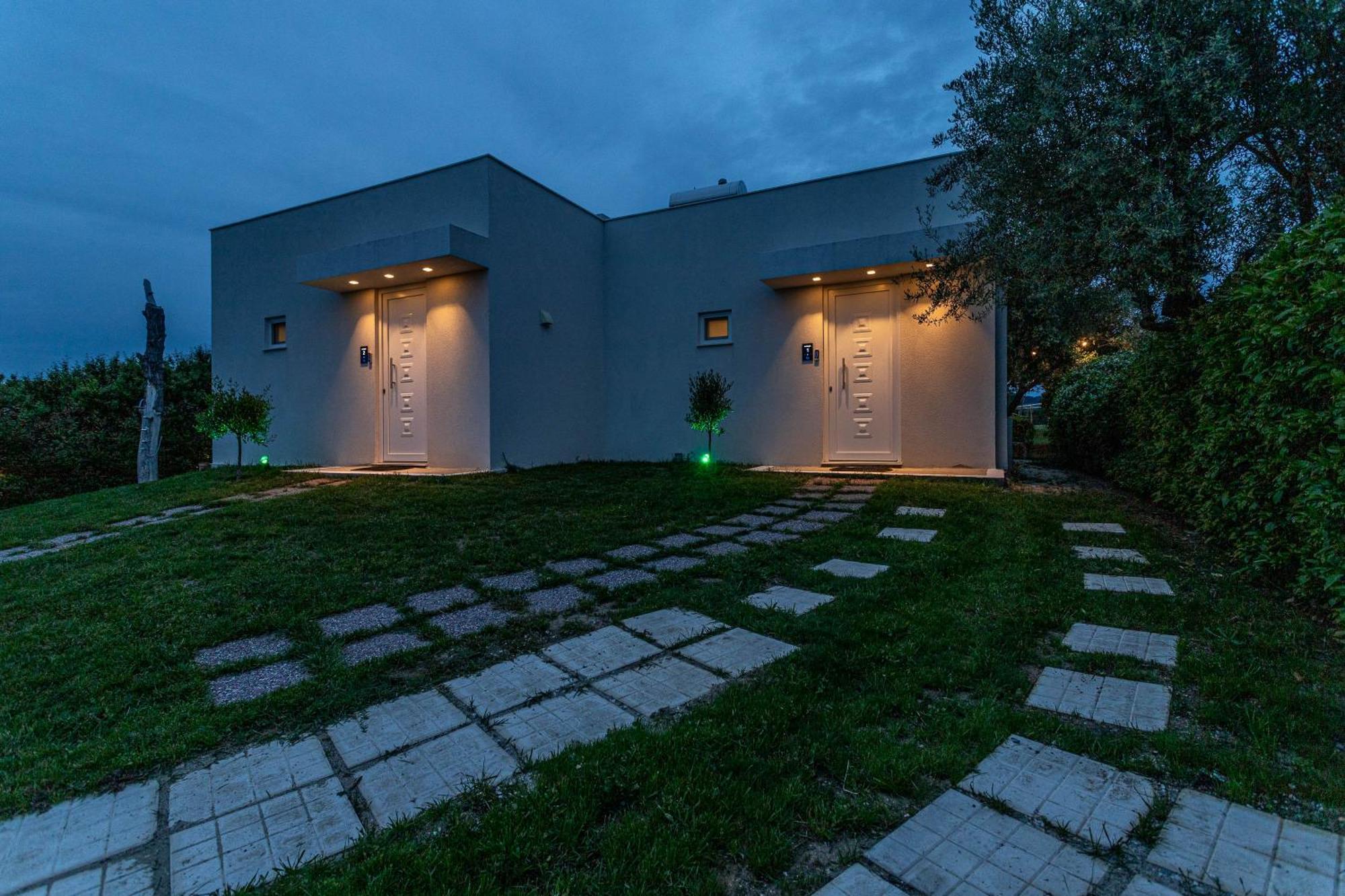 Mellagia Suites Kassandreia Buitenkant foto